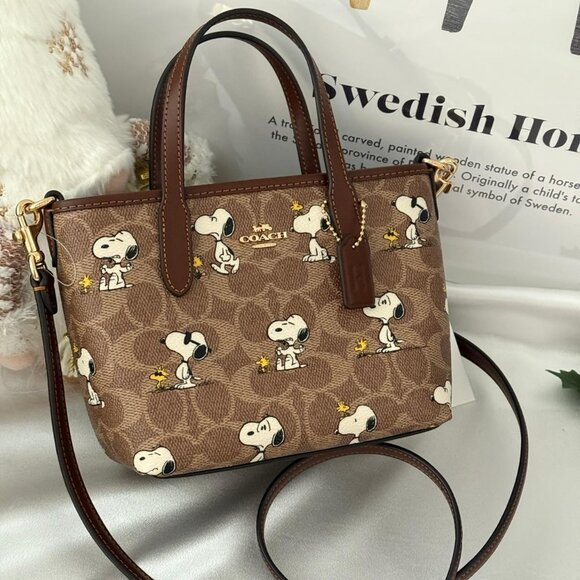 Coach X Peanuts City Mini Tote Bag In Signature Canvas Snoopy - Picture 1 of 6